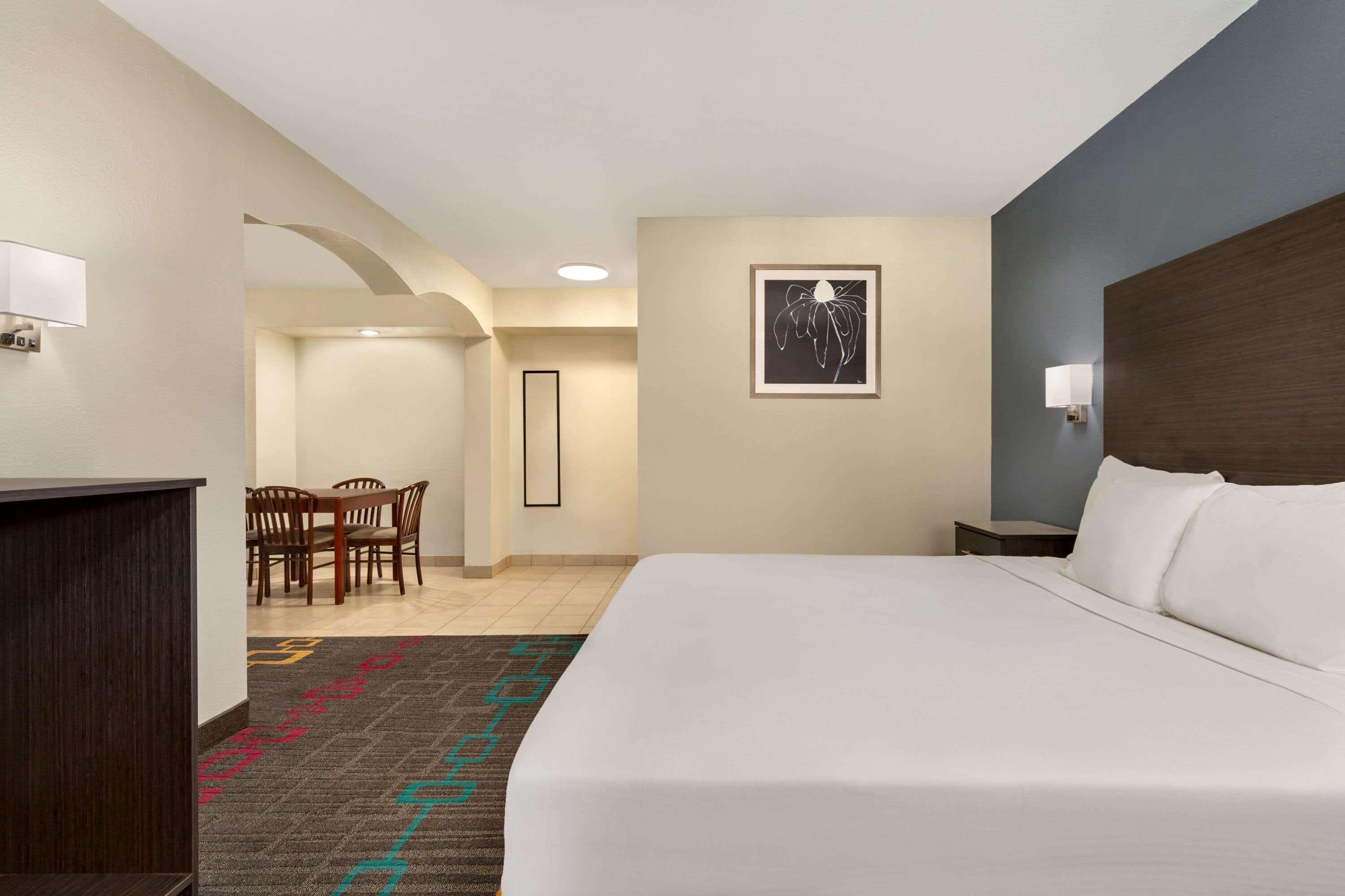 Days Inn By Wyndham Lawton Eksteriør bilde